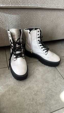 $5 Shoes /each - Cada Uno