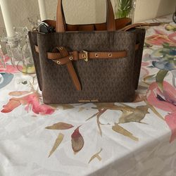 michael Kors purse