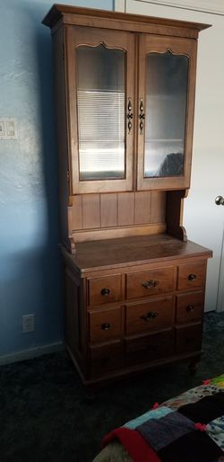 wood hutch