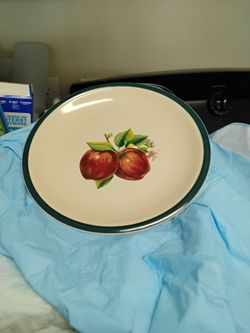 Complete set of Apple dishes
