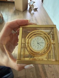 Vintage Bulova Gold-Tone Quartz Desk Clock