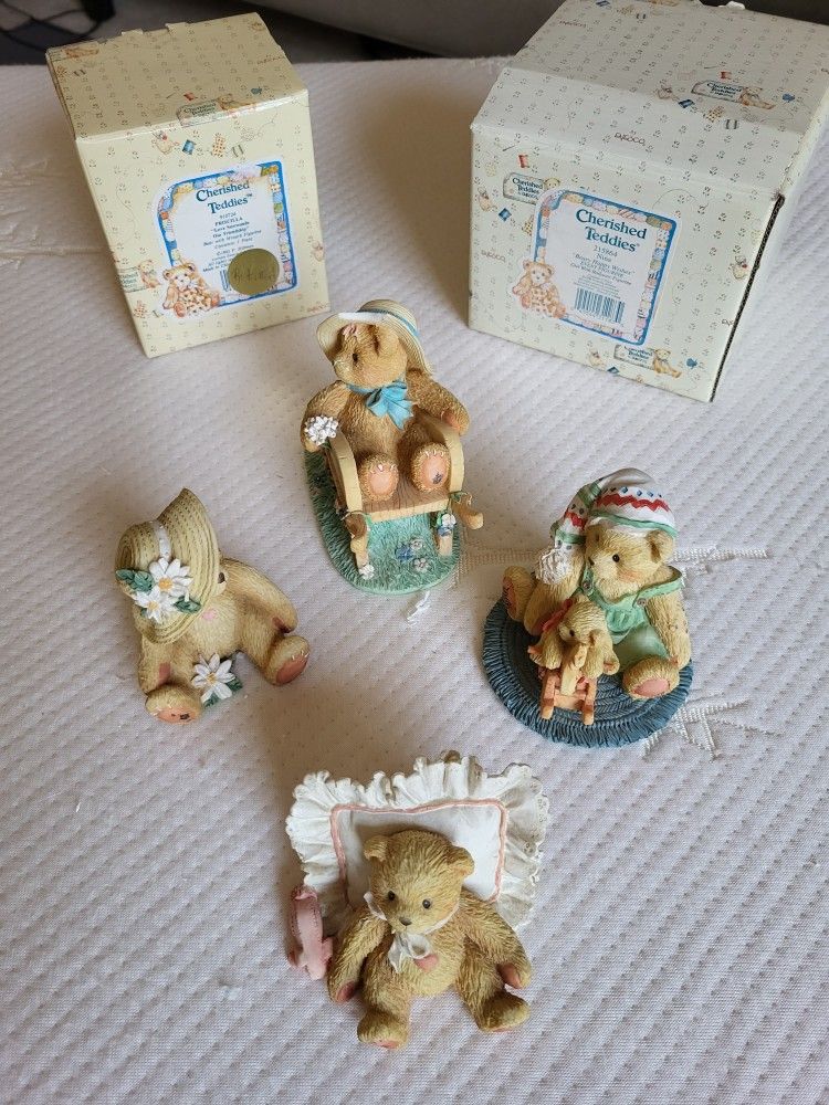 Cherished Teddies Figurines