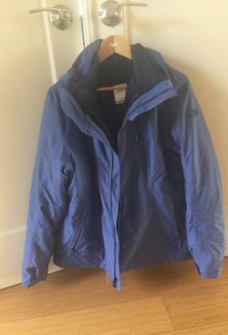 North Face woman’s NEW with Tag Ski Jacket