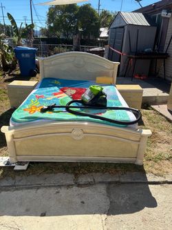 Complete Queen Size Bedroom Set with Orthopedic Mattress