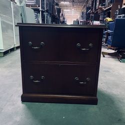 Traditional 2 drawer lateral files