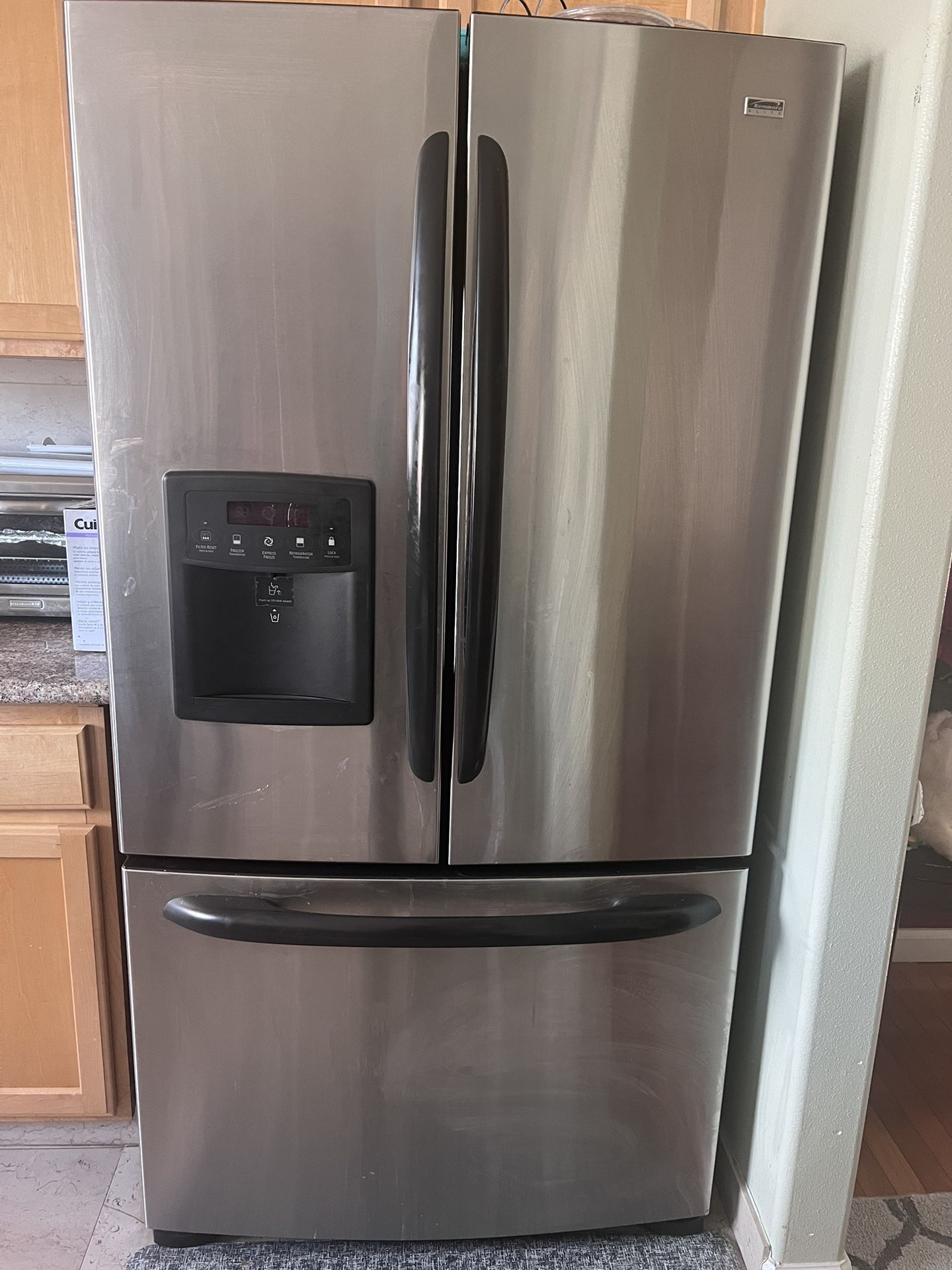 Refrigerator