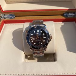 Omega Men’s Mechanical Watch With Box New 