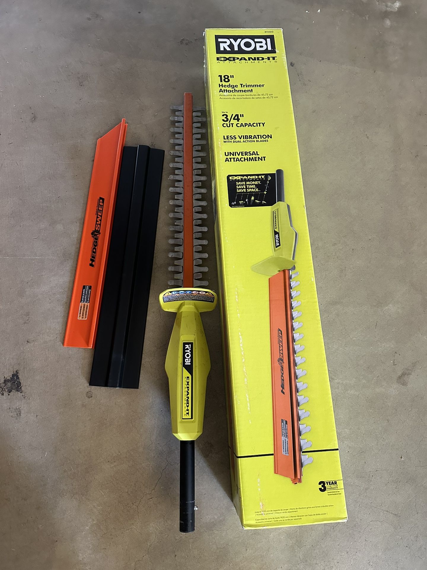 RYOBI Expand-It 18 in. Universal Hedge Trimmer Attachment