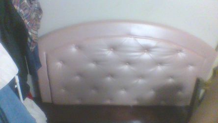 PINK QUEEN SIZE HEADBOARD