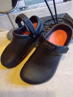 Semi New Crocs Clogs m9 W 11