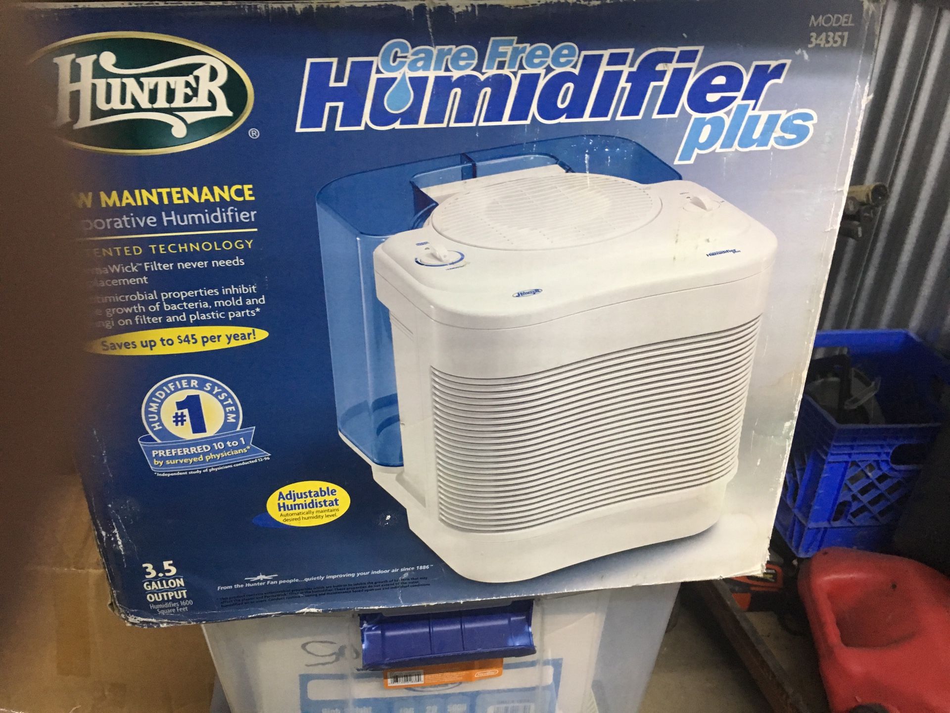 Hunter care free humidifier plus $20 brand new still in box