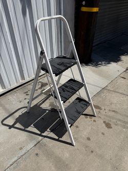 Cosco Skinny Mini 3-Step Folding Step Stool
