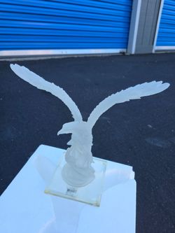 Eagle Sculpture, Vintage Acrylic Or Lucite,