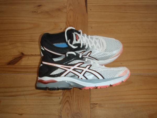 Asics Gel-Flux 4 Running - White & Peach - Women's Size 6.5