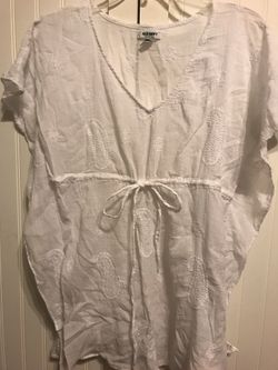 Ladies old navy s small white summer top tunic