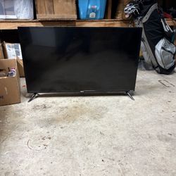 Roku 40” Tv  With Sound Bar