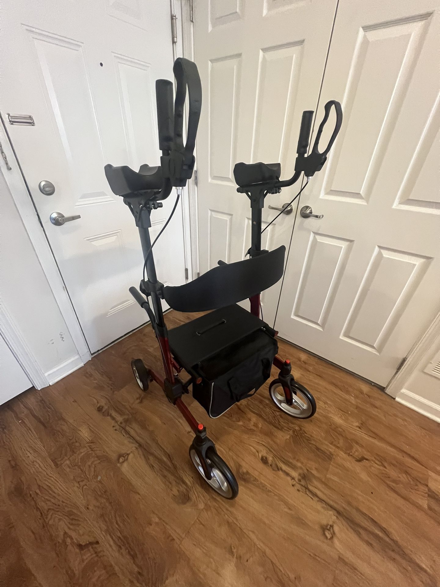 Upright Walker/Roller