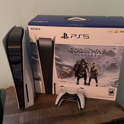 PS5 Disc Edition – Original Model – Complete w/ Box & Controller 