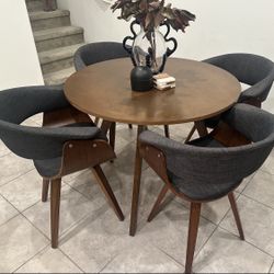 Midcentury Modern Round Dining Table And 4 Chairs 