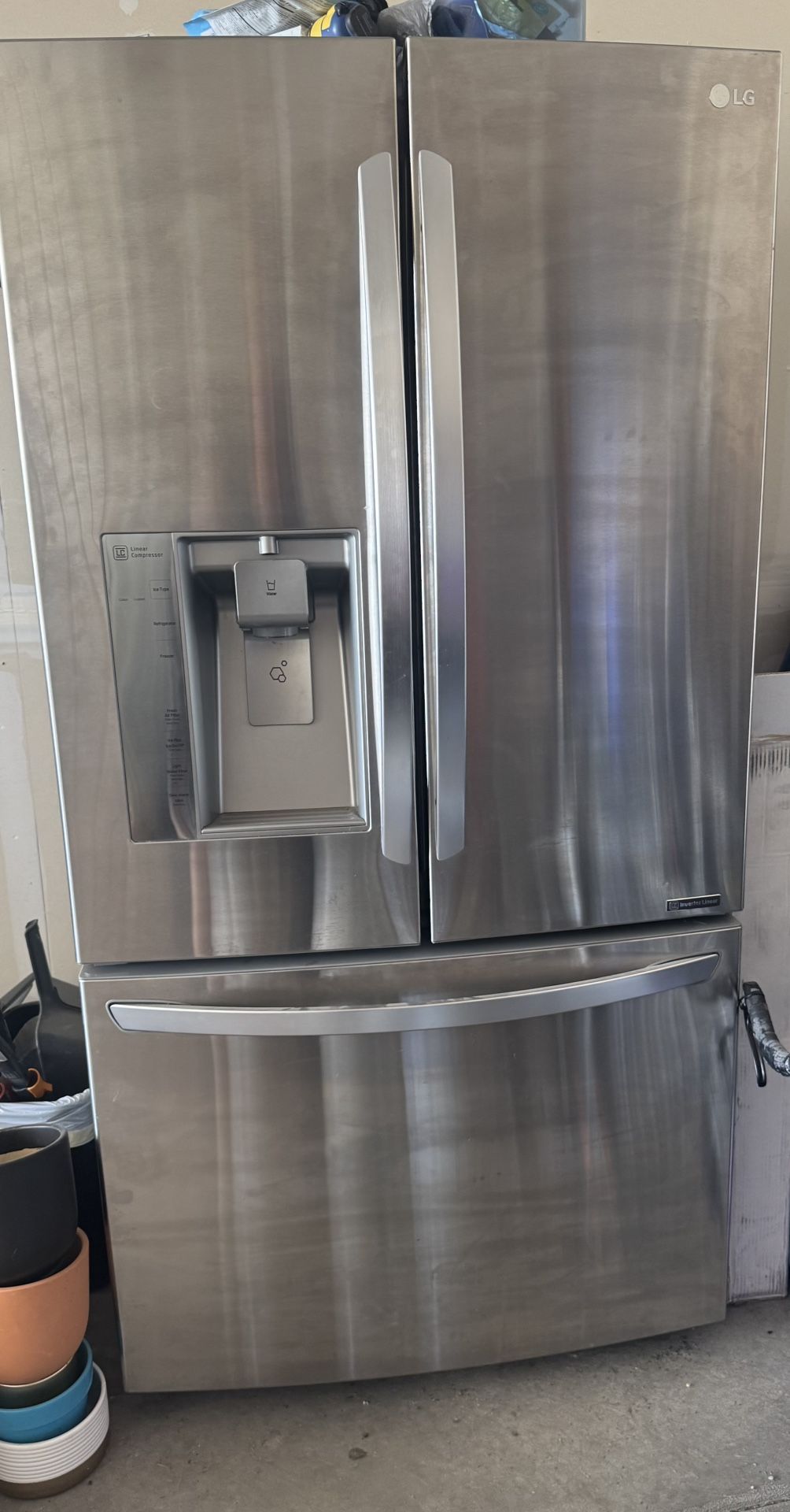 LG Refrigerator/Freezer - Needs Compressor