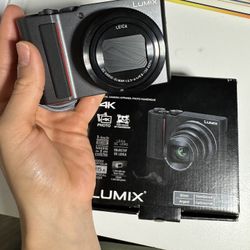 Digital Camera 