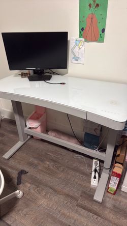Electric desk