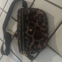 Michael Kors Fanning Pack  