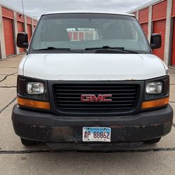2010 GMC Savana extended cargo van