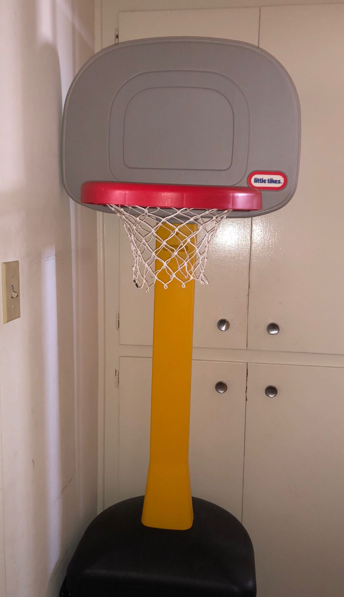 Little Tikes Basketball Court