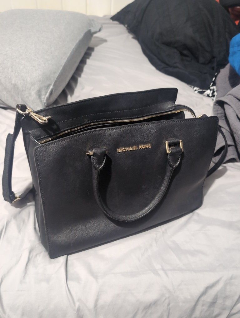 Micheal Kors Purse