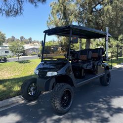Ezgo 6 Seater Golf Cart. Like New!