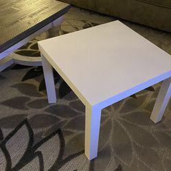 White Side Table/End Table, Great Condition!!