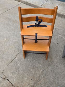 Stokke Tripp Trapp Adjustable Kid Chair