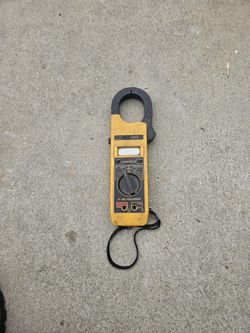 $10 Electrical Clamp Meter