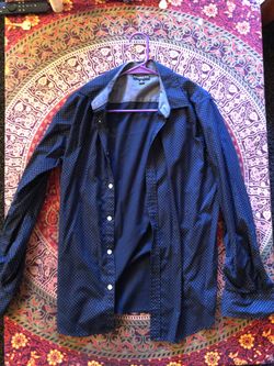 London Fog Long Sleeve Button Up (Medium)