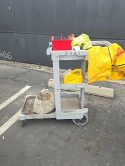 Rubbermaid Janitor Push Cart