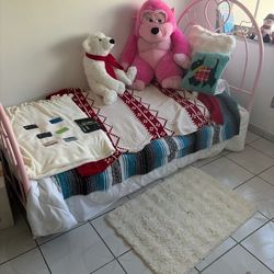 Cama De Niña Size TWIN