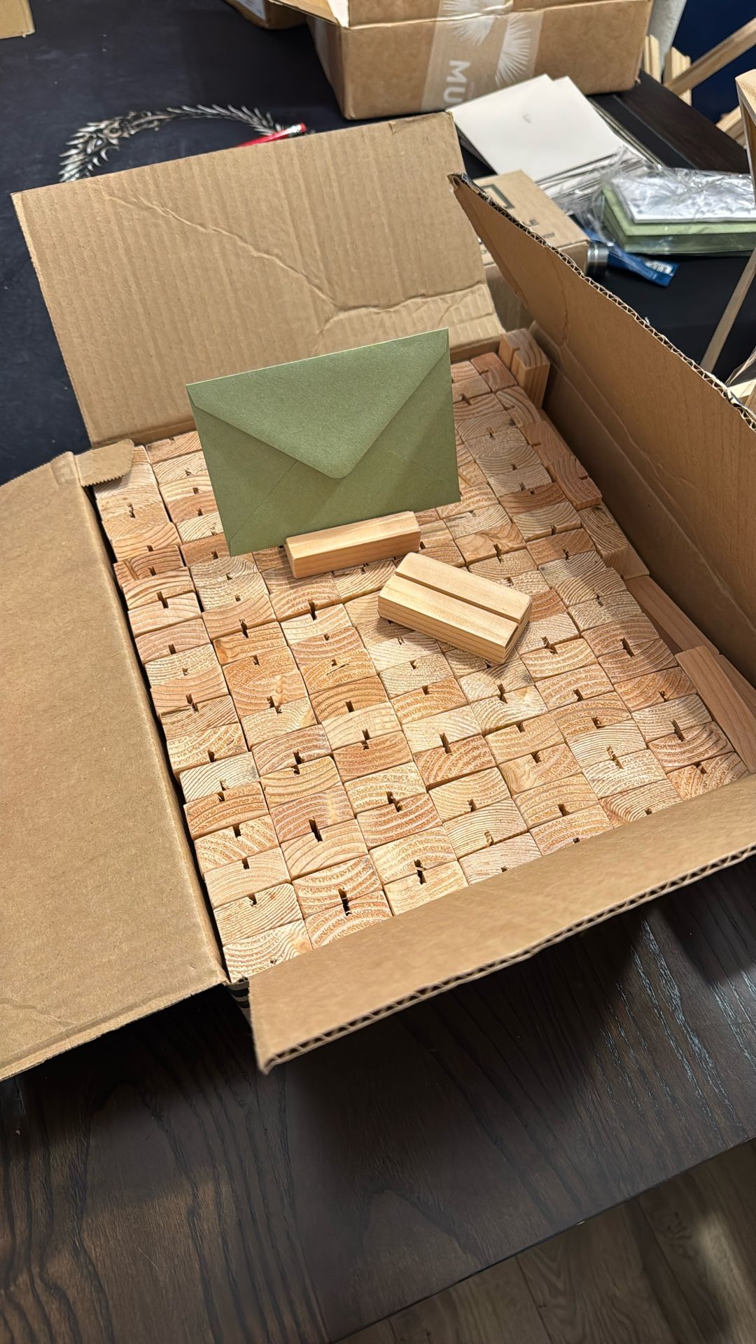130 Placecard Holders