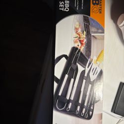 7 Piece Pit Master Bbq Set New!