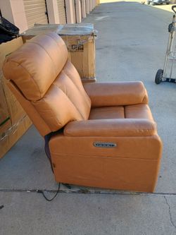 Recliner with Power Headrest, Saddle
Electric Swivel Glider Rocker, USB-C Charger, Living Room