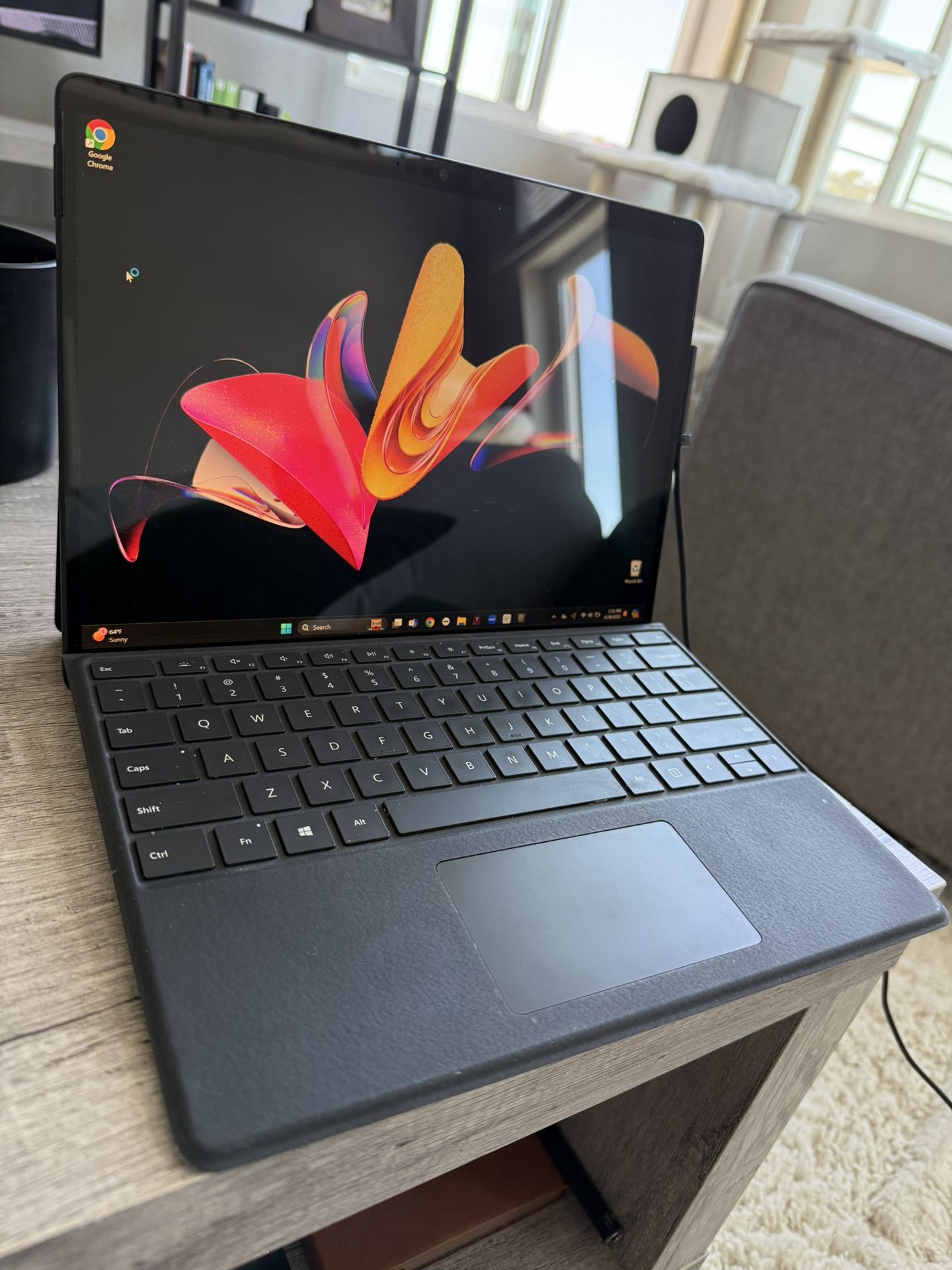 Microsoft Surface Pro X w/ Pen - 2022
