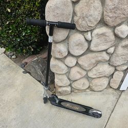 Razor scooter