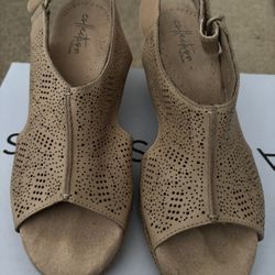 Clarks Women’s Shoes Wedges Size 7.0