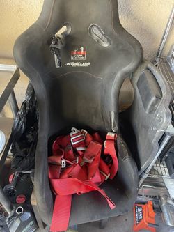 Buddy Club Seat