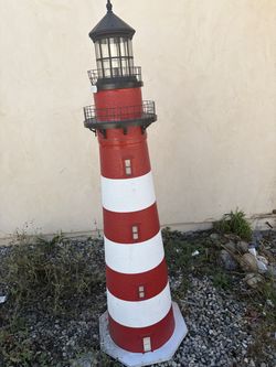 Rare Find! 4ft Nautical Lighthouse Yard Decor – Grab It $175