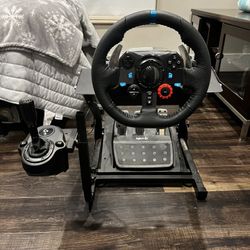 LOGITECH STEERING WHEEL AND SHIFTER COMBO Is