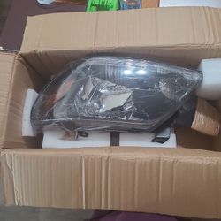 Left Headlight for 2004 MITSUBISHI OUTLANDER