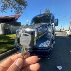 Llaves Con Control/Car Keys 