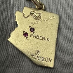 14k Arizona Pendant, Cuban Link Chain