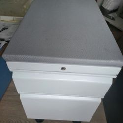  File Cabinets 